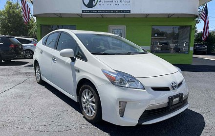 2012 TOYOTA PRIUS PLUG-IN HYBRID